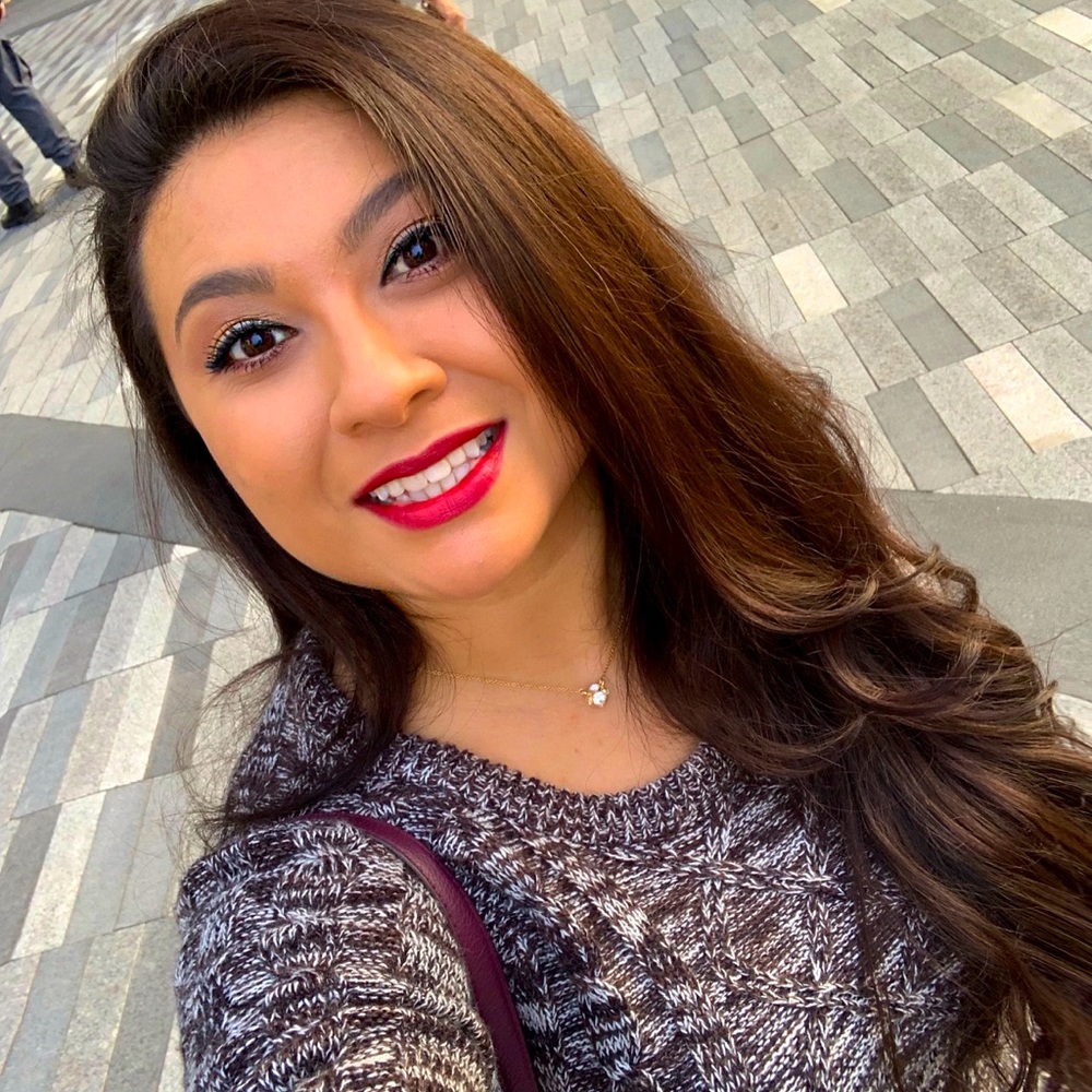 Meet your Posher, Liz